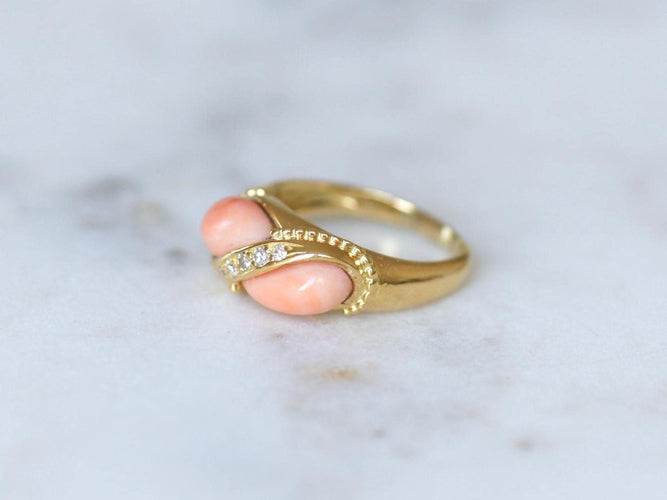 53 Jean & Pierre Bellin - Bague Toi et Moi en or jaune, corail et diamants 58 Facettes