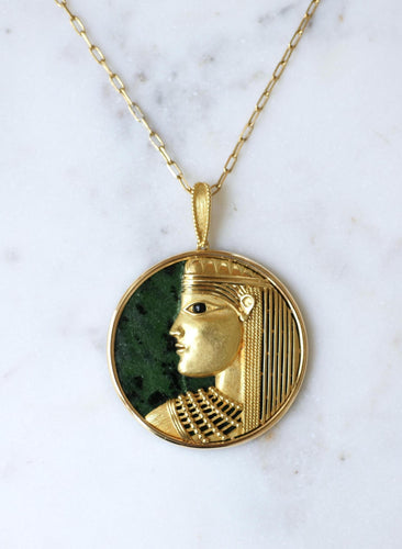 Jean & Pierre Bellin - Pendentif Zodiaque Vierge en or jaune et jade 58 Facettes