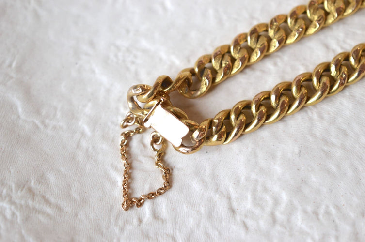 https://cdn.shopify.com/s/files/1/0963/7950/2920/files/bracelet-maille-gourmette_5fcaa27c-d78c-4f58-a656-73e1d54a9a0d.jpg?v=1779374907