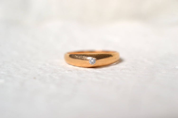 57 Bague jonc en or jaune et diamant 58 Facettes 3569