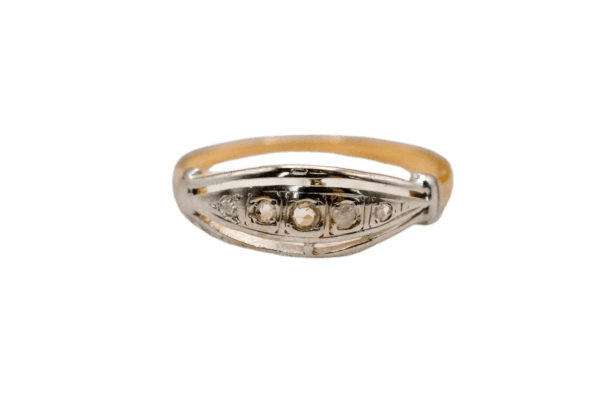 Bague 52 Bague jarretière en or blanc, or jaune 18 carats et diamants 58 Facettes 3802