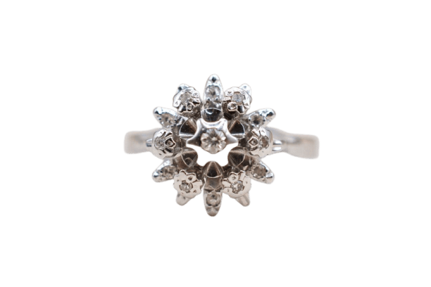 Bague 58 Bague florale en or blanc et diamants 58 Facettes 3684