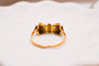 Bague 54 Bague nœud en or jaune 18 carats sertie d’oxyde 58 Facettes 3803