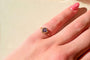 46 Bague solitaire en or jaune 14 carats et améthyste 58 Facettes 3958
