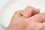 53 Bague Toi et Moi en or jaune avec saphir et émeraude 58 Facettes 3809