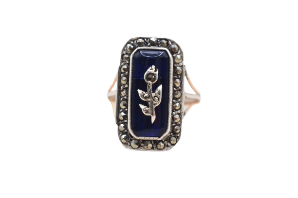 Bague 51 Bague victorienne en or rose, argent, émail et marcassites 58 Facettes 3953