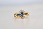 54 Bague navette en or jaune, or blanc, saphirs et diamants 58 Facettes Ref4018