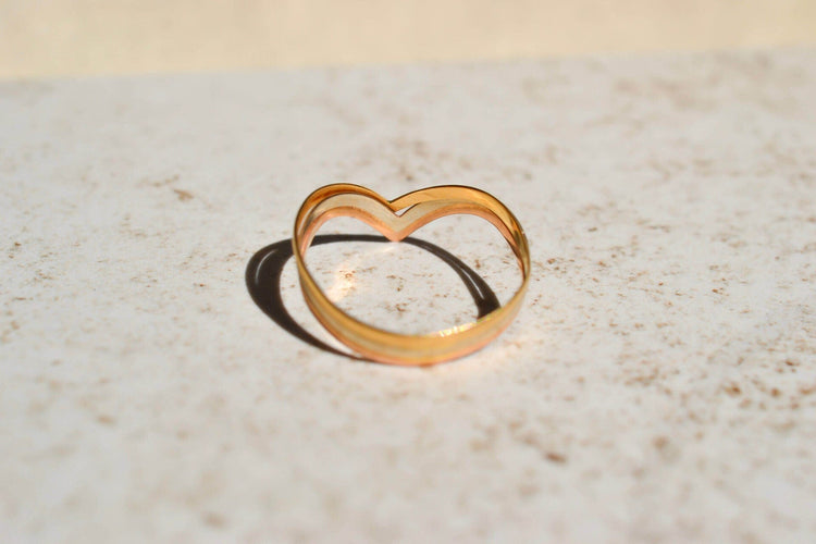 54 Bague V 3 ors en or jaune, blanc et rose 58 Facettes 4039