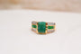 54 Bague cocktail en or jaune, émeraudes et diamants 58 Facettes 4052