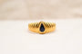 53 Bague jonc ciselé en or jaune et saphir 58 Facettes 4090