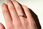 55 Bague solitaire en or jaune et perle de culture 58 Facettes 3965