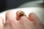 55 Bague solitaire en or jaune et perle de culture 58 Facettes 3965
