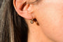 Boucles d'oreilles Dormeuses coques ajourées en or jaune, perles bouton et oxydes 58 Facettes 3629