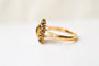 51 Bague carrée en or jaune 18 carats et grenats 58 Facettes 4129