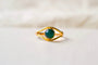 53 Bague cabochon en or jaune et pierre verte 58 Facettes 4063