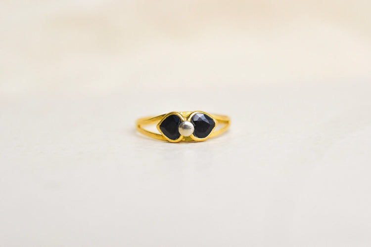48 Bague nœud en or jaune et mélanites 58 Facettes 4167