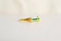 53 Bague jarretière en or jaune 18K et émeraudes 58 Facettes 4137