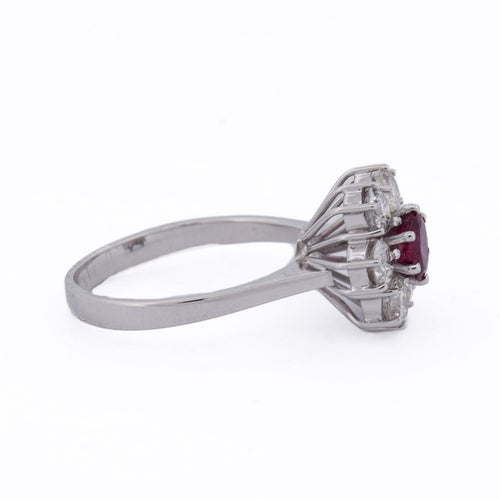 55 Bague vintage en or blanc 18 kt avec rubis et diamants 58 Facettes AN515 (00019)