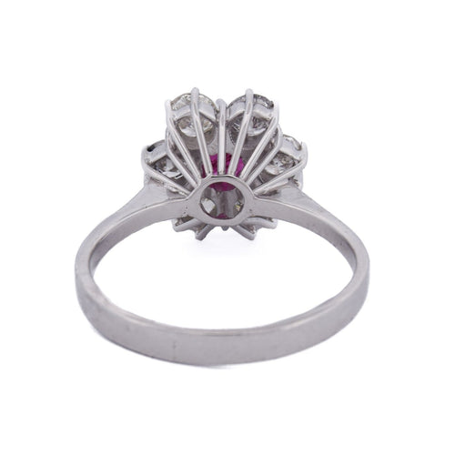 55 Bague vintage en or blanc 18 kt avec rubis et diamants 58 Facettes AN515 (00019)