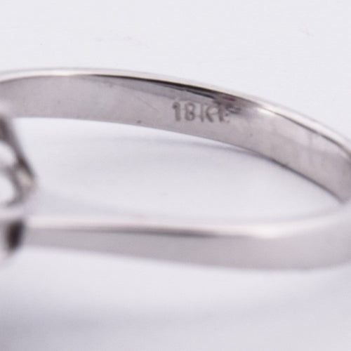 55 Bague vintage en or blanc 18 kt avec rubis et diamants 58 Facettes AN515 (00019)
