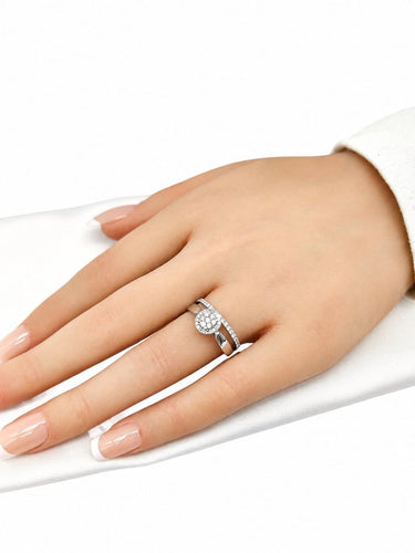56 Bague en or blanc 18 carats et diamants 58 Facettes Bague en or blanc 18 carats et diamants