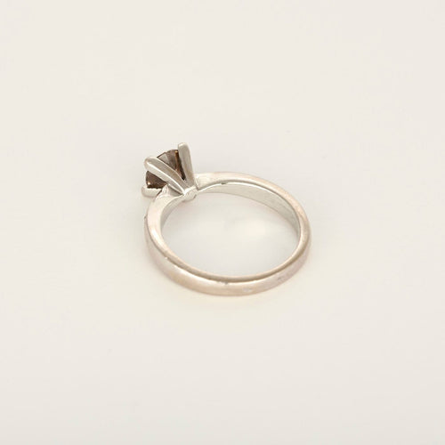 53 Bague solitaire en or gris et diamant cognac 0,80 ct 58 Facettes B260364
