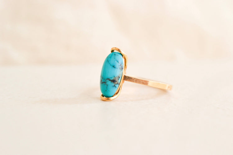 https://cdn.shopify.com/s/files/1/0963/7950/2920/files/bague-or-turquoise_92cdda1b-cac0-4473-94a9-a54e7c0a4599.jpg?v=1785244424