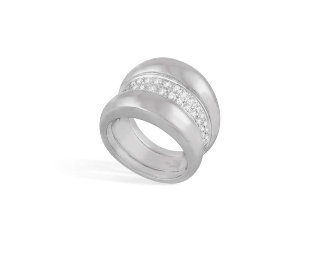 52 Chopard - Bague bombée en or gris et diamants 58 Facettes 259211