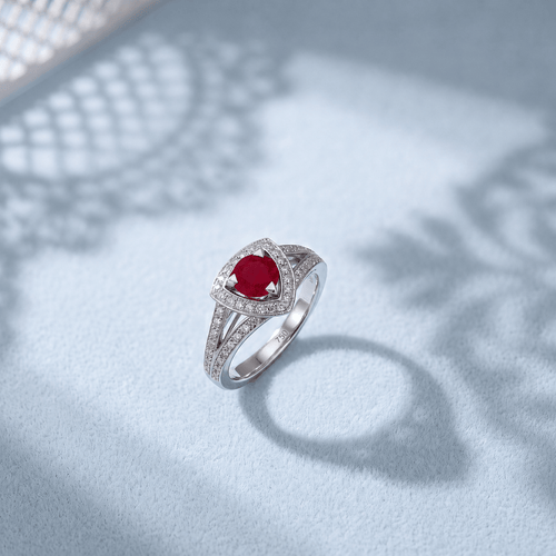 50.5 Mauboussin Dream & Love - Bague en or gris, rubis et diamants 58 Facettes 1792