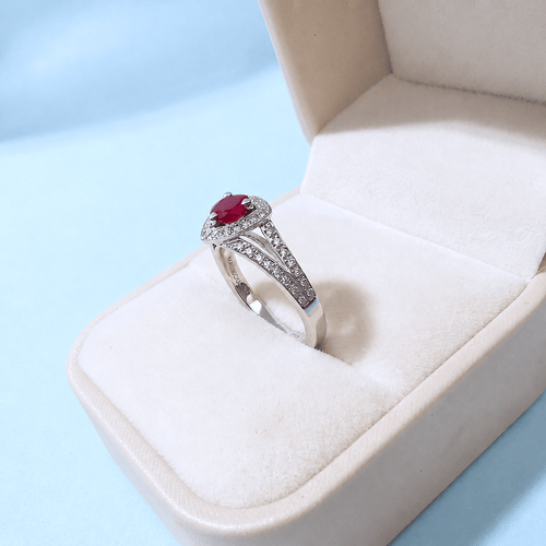 50.5 Mauboussin Dream & Love - Bague en or gris, rubis et diamants 58 Facettes 1792