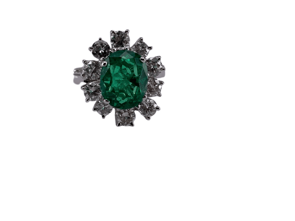 Bague en or blanc avec émeraude ovale et diamants