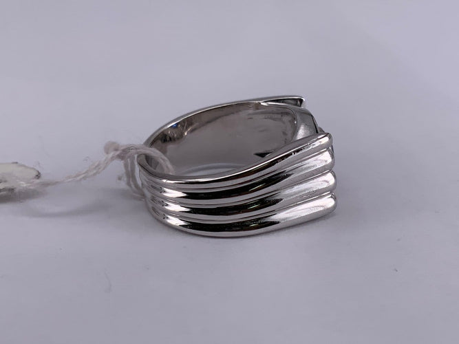 51.5 Bague Art déco en or blanc avec saphir et diamant 58 Facettes BA 786
