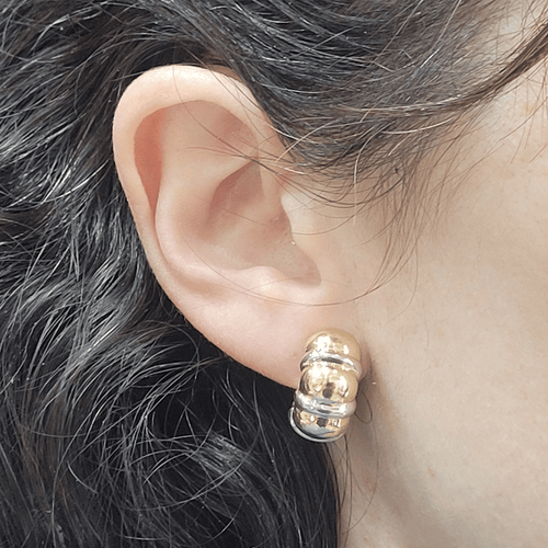 Boucles d'oreilles en or jaune et blanc 18 ct 58 Facettes TA264