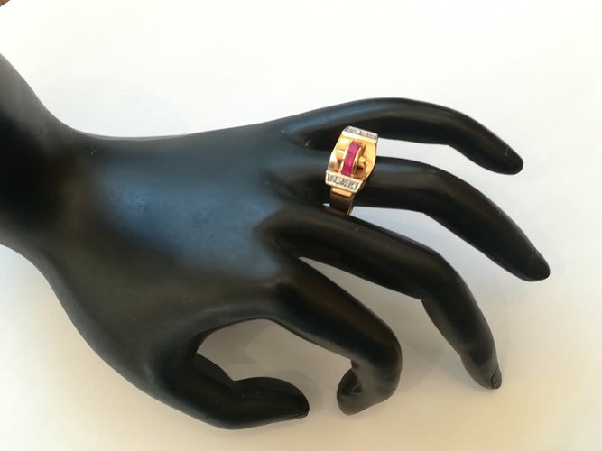 60 Tank Pont - Bague en or rose, platine, rubis et diamants 58 Facettes 01357