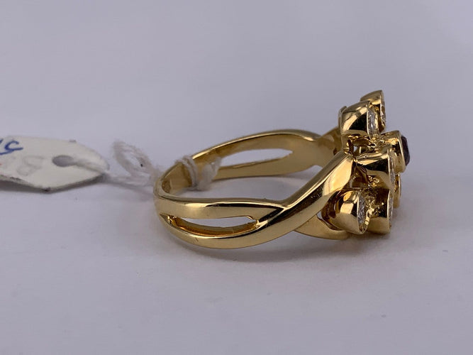 52 Bague fleur en or jaune, rubis et diamants 58 Facettes BA 3