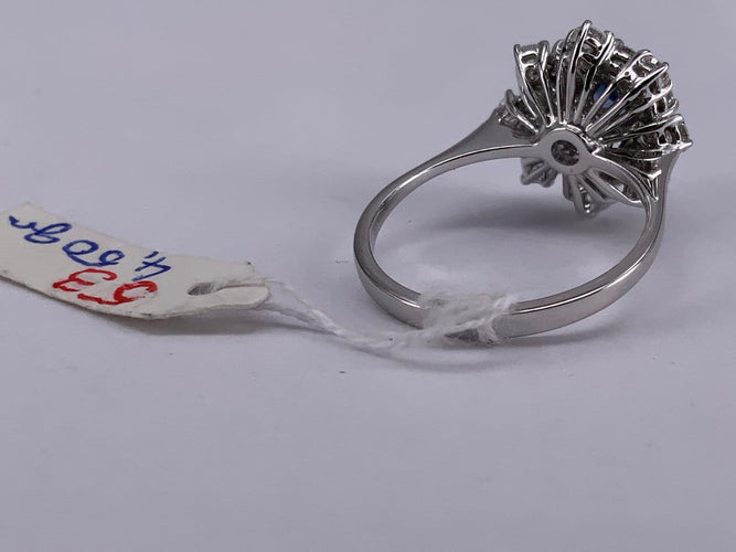 54 Bague saphir de Ceylan en or blanc et diamants 58 Facettes BA 533