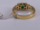 54 Bague sertie clos en or jaune avec émeraude et diamant 58 Facettes BA 641