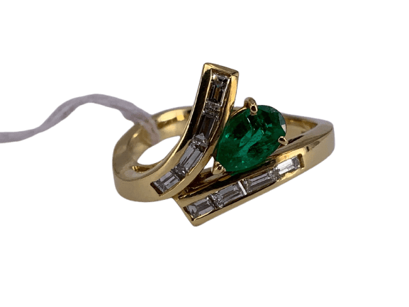55 Bague poire en or jaune 18 carats, émeraude et diamant 58 Facettes BA 620
