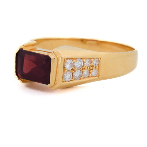 66 Bague vintage en or jaune 18 kt, grenat et diamants 58 Facettes AN726 (0079)