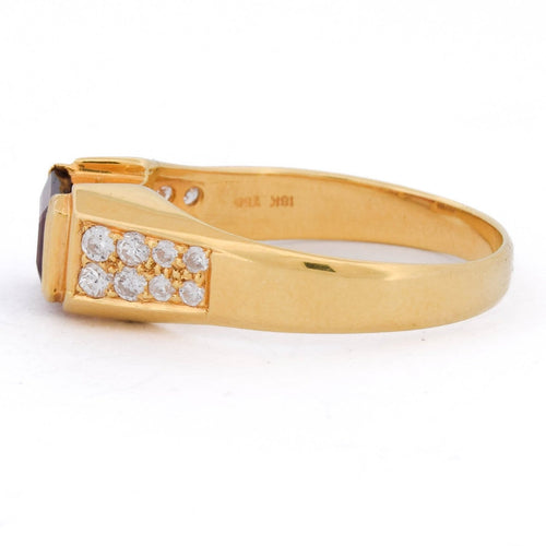 66 Bague vintage en or jaune 18 kt, grenat et diamants 58 Facettes AN726 (0079)