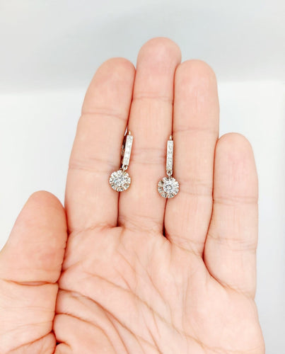 Dormeuses Art déco en or blanc 18k, platine et diamants 58 Facettes A07675