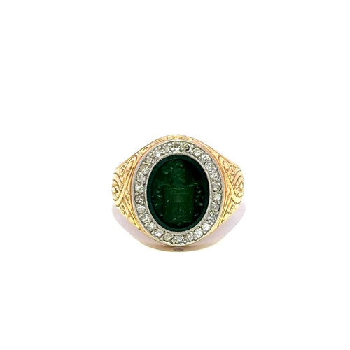 51 Bague chevalière en or jaune avec camée vert et diamants 58 Facettes 50486