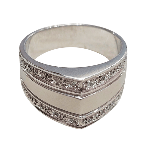 57 Bague en or blanc 18k et diamants 58 Facettes S312