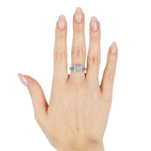 54 Bague en or blanc 14 ct avec diamants 58 Facettes 18335