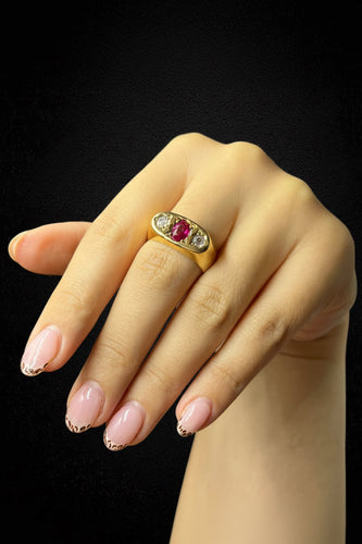 Bague 64 Bague pont vintage - Rubis et diamants en or jaune 18K 58 Facettes