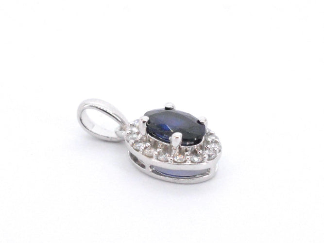 Pendentif halo en or blanc avec diamants et saphir 58 Facettes 2016