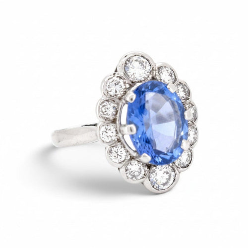 51 Bague Pompadour vintage en or 18k, saphir et diamants 58 Facettes RI-1045