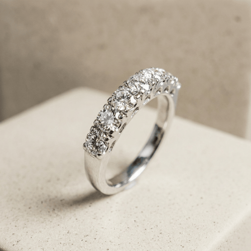 Bague 53.5 Bague demi-tour en or 585 avec 7 diamants taille brillant 58 Facettes 2964