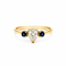55 Golden Sparkle - Bague en or jaune, diamant poire et saphirs 58 Facettes 50491