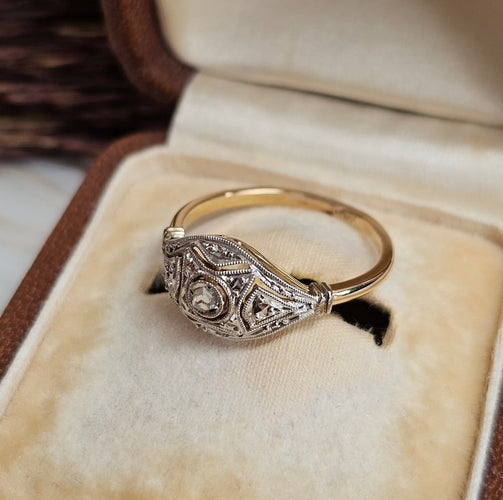52 Art déco - Bague en or jaune, platine et diamant 58 Facettes 743